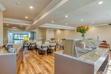 Breakfast area