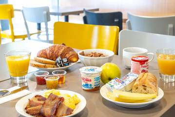 Breakfast meal
