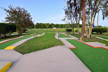 Mini-golf