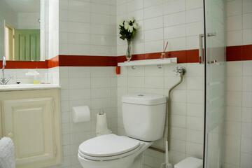 Photo 32