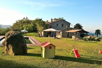 Children's play area - outdoor