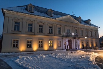 Front of property - evening/night