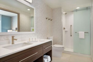 Bathroom shower