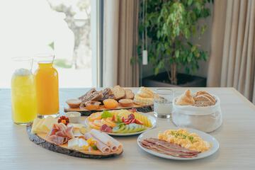 Breakfast meal