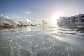 Rooftop pool