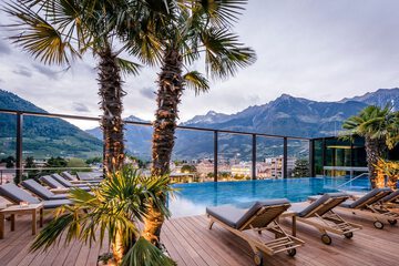 Rooftop pool