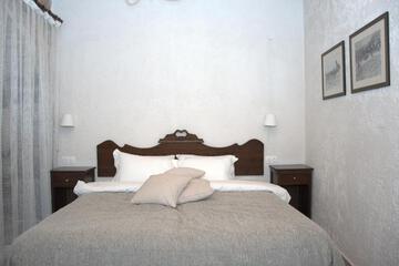 Photo 57