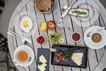 Breakfast meal