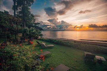 Beach/ocean view
