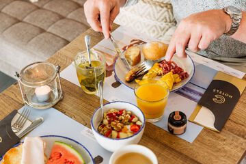 Breakfast meal
