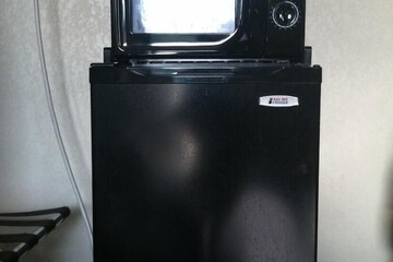 Mini-refrigerator