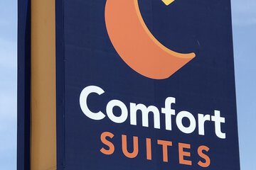 Comfort Suites near Route 66