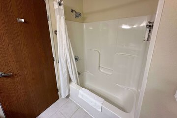 Room 42 of 51