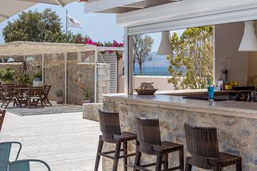 Poolside bar