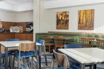 Breakfast/Coffee Service 33 of 34