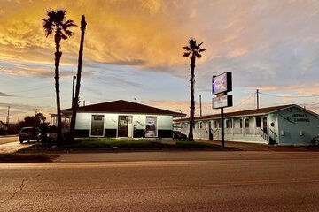 Amelias Landing Hotel