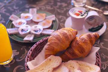 Breakfast meal