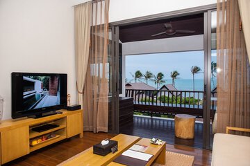 Beach/ocean view