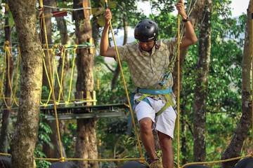 Ropes course (team building)