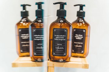 Bathroom amenities