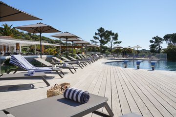 Infinity pool