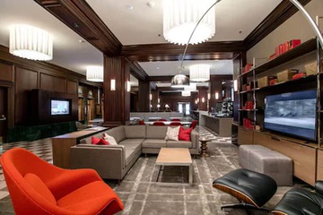 Check-in/check-out kiosk