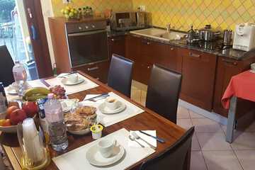Breakfast area