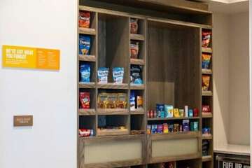 Snack bar
