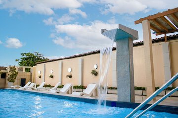 Pool waterfall