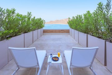 Beach/ocean view
