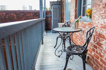 Hotel Exterior 132 of 134