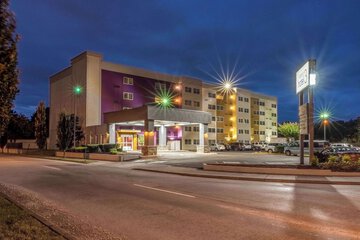 District 3 Hotel Ascend Hotel Collection