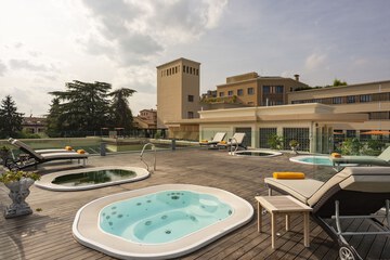Sundeck