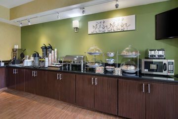 Breakfast/Coffee Service 29 of 32