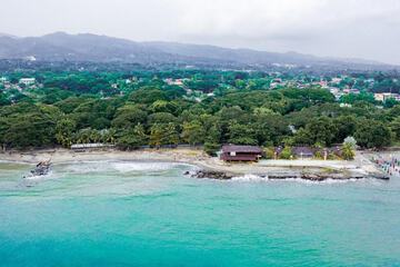 Beach/ocean view