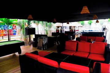 Poolside bar