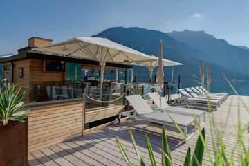 Sundeck