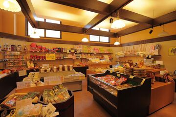 Gift shop