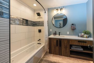 Jetted tub