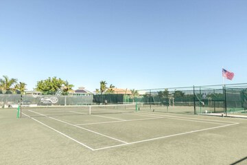 Tennis court