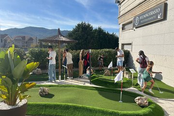 Mini-golf