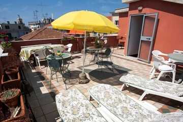 Sundeck