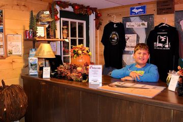 AJs Lodge and Oven