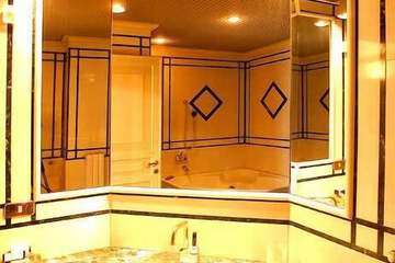 Bathroom sink
