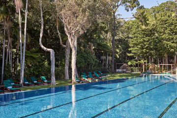Infinity pool