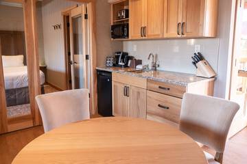 Private kitchenette
