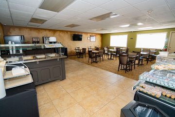 Breakfast/Coffee Service 25 of 28