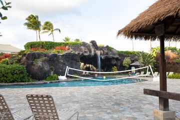 Pool waterfall