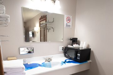 Bathroom sink