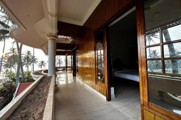 Photo 48